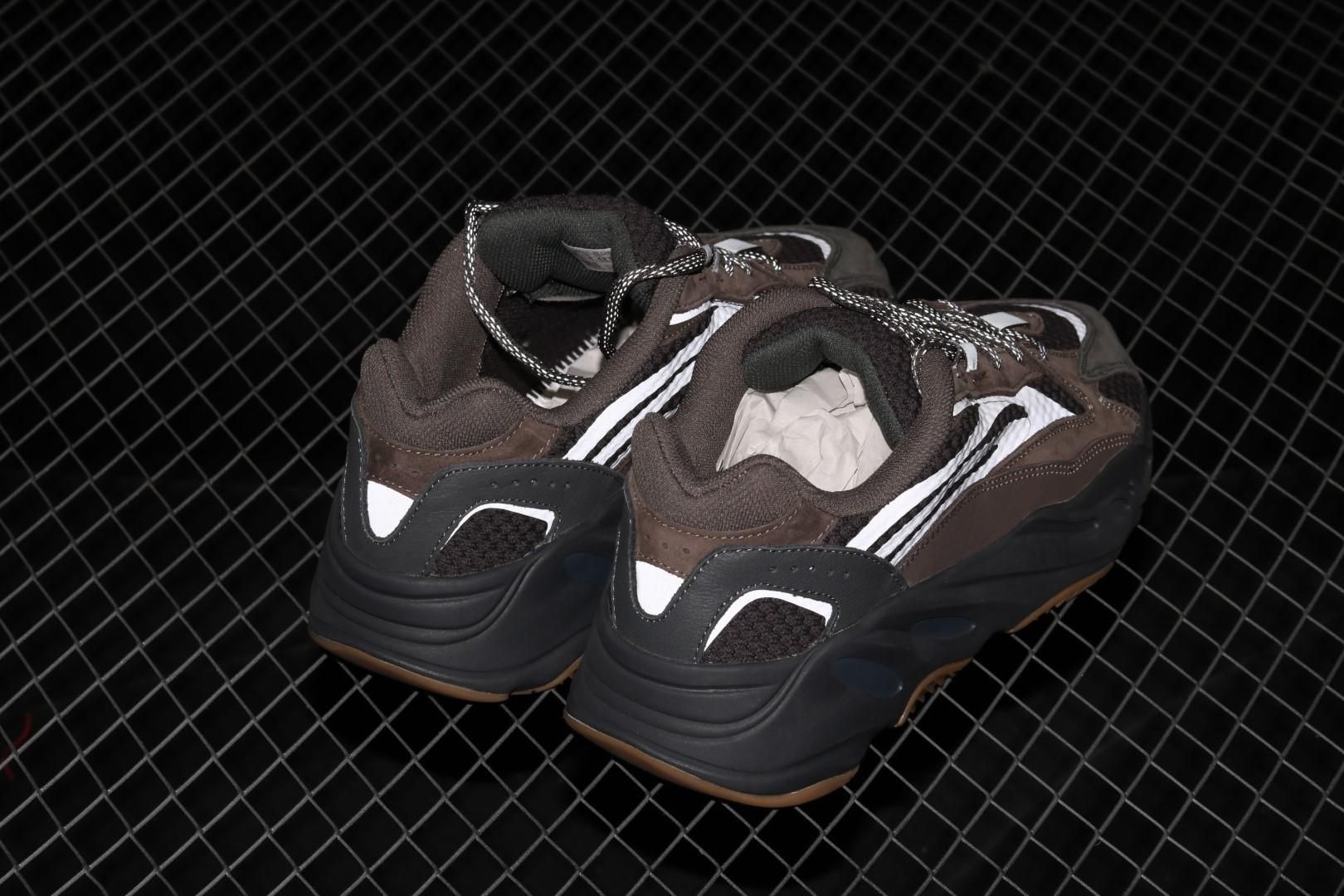 adidasUnisex Yeezy Boost 700 V2 - Geode