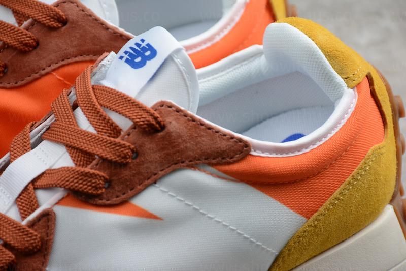 New Balance 327 - Orange