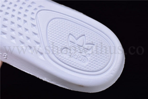 YEEZY Boost 350 V2 - True Form
