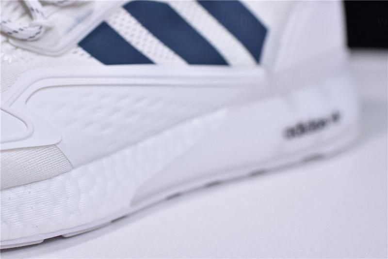 ZX 2K Boost - White Iridescent/Core Black