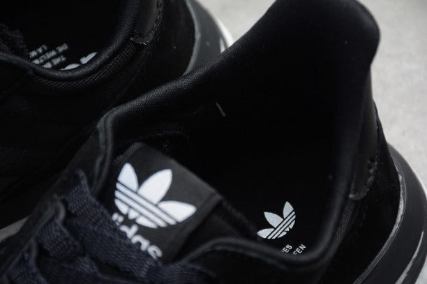 ZX500 Boost - Black/White