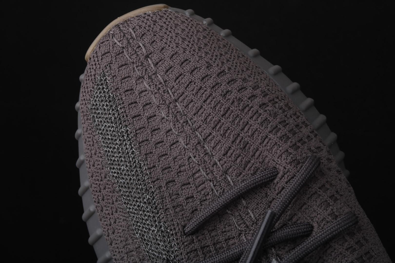 adidasUnisex Yeezy Boost 350 V2 - Cinder Reflective