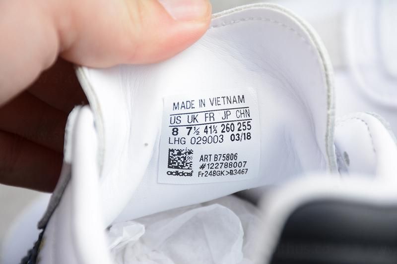 adidasOriginals Samba - White/Black Gum