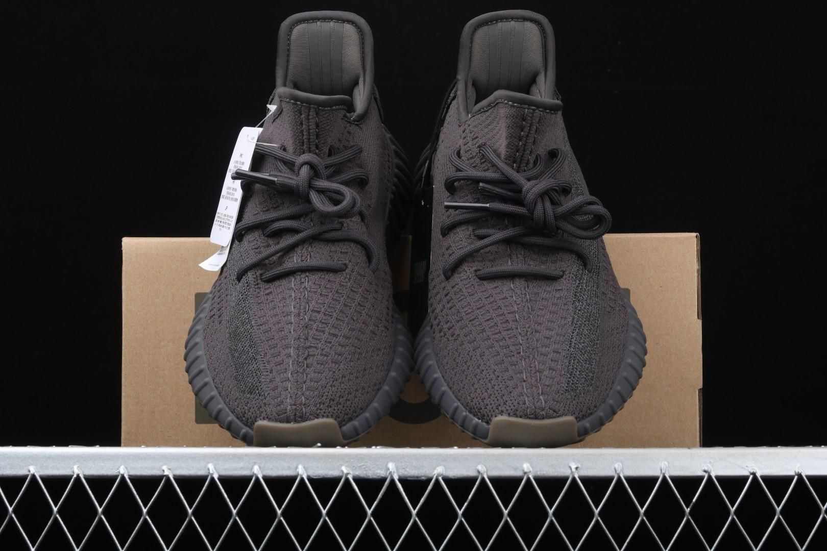 adidasUnisex Yeezy Boost 350 V2 - Cinder Reflective