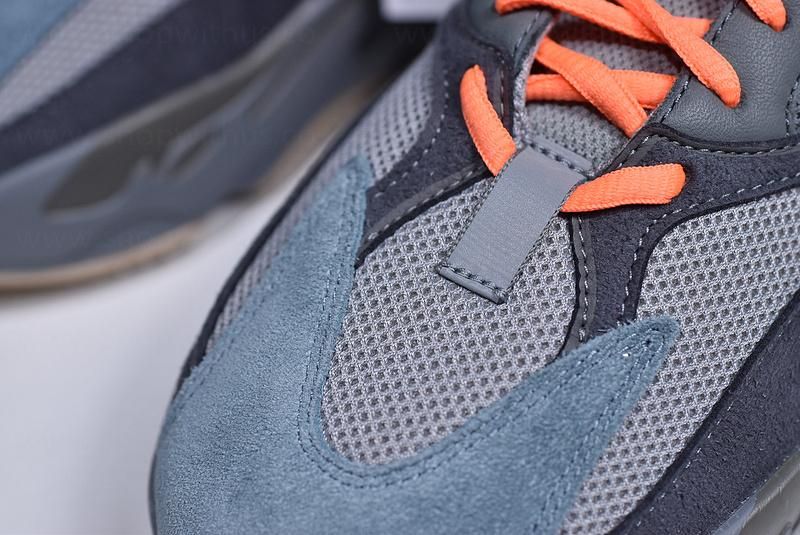 YEEZY Boost 700 -Teal Blue