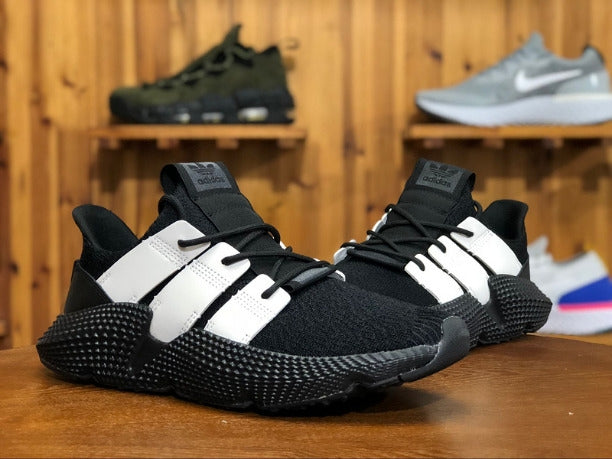 Prophere Sneakers - Core Black/White