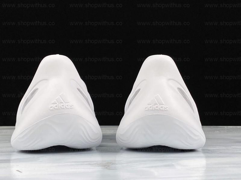 adidasYEEZY  Foam Runner - White