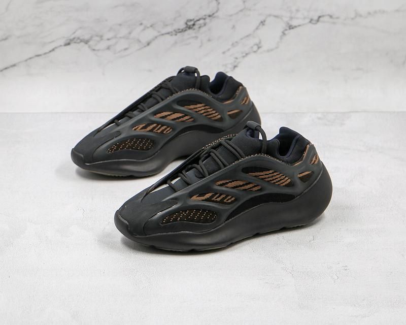 Yeezy 700 V3 - Clay Brown