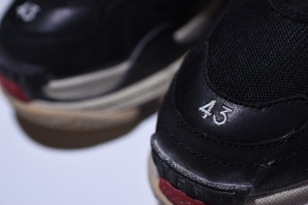 BalenciagaUnisex Triple S Mesh  Nubuck and Leather Sneakers - Black/Red