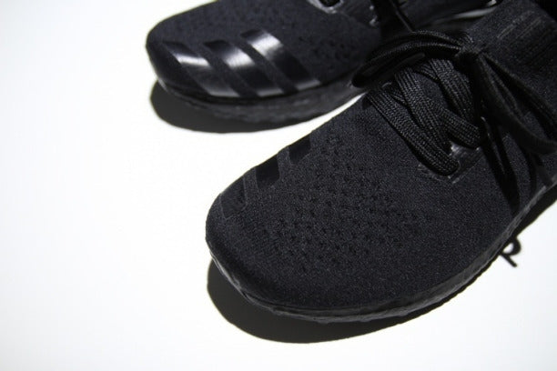 Ultra Boost Uncaged - Triple Black
