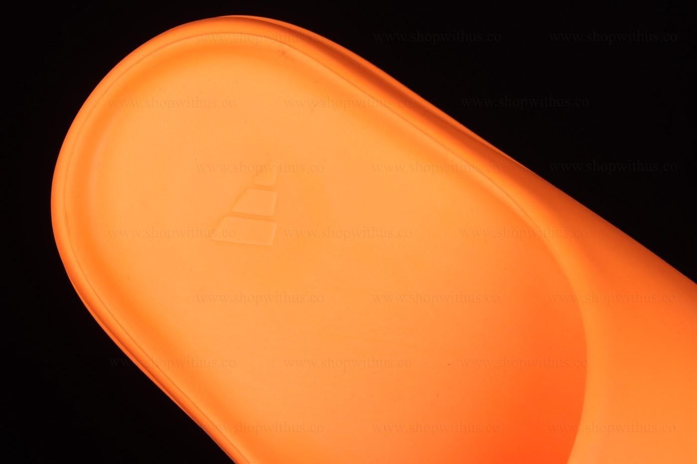adidasUnisex Yeezy Slide - Enflame Orange
