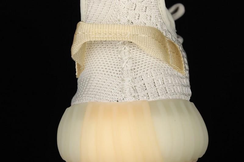 adidasUnisex Yeezy Boost 350 V2 - Light
