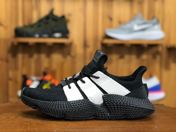 Prophere Sneakers - Core Black/White