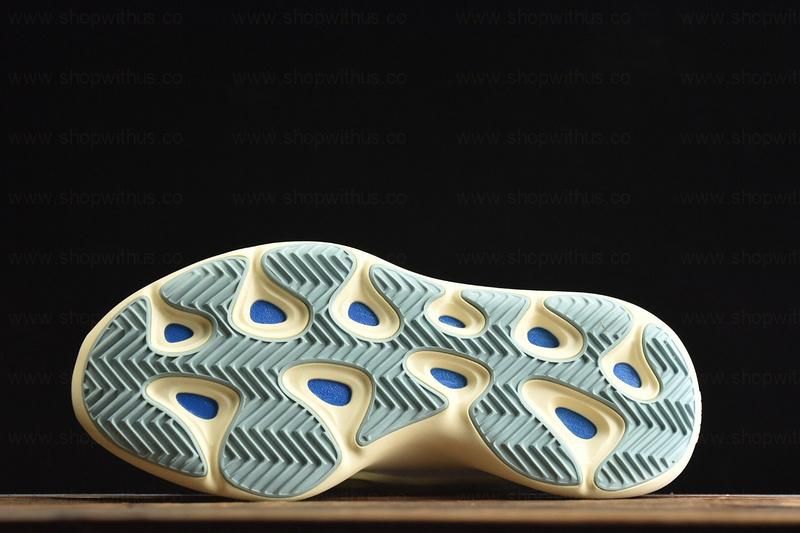 YEEZY 700 V3 - Azael