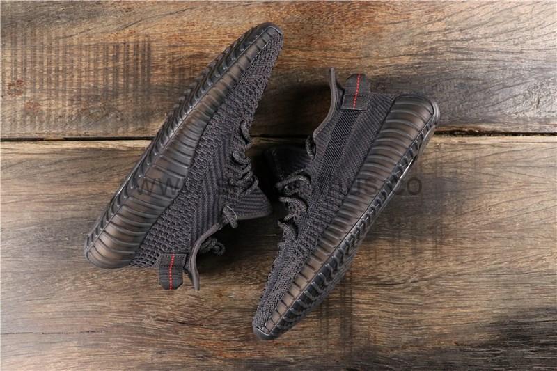 YEEZY Boost 350 V2 - Black Static Non-Reflective (Laces Reflects  Shoe Doesn't)