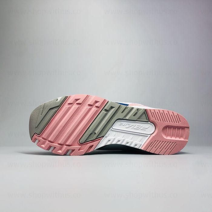 Unisex New Balance 1530 - White/Pink