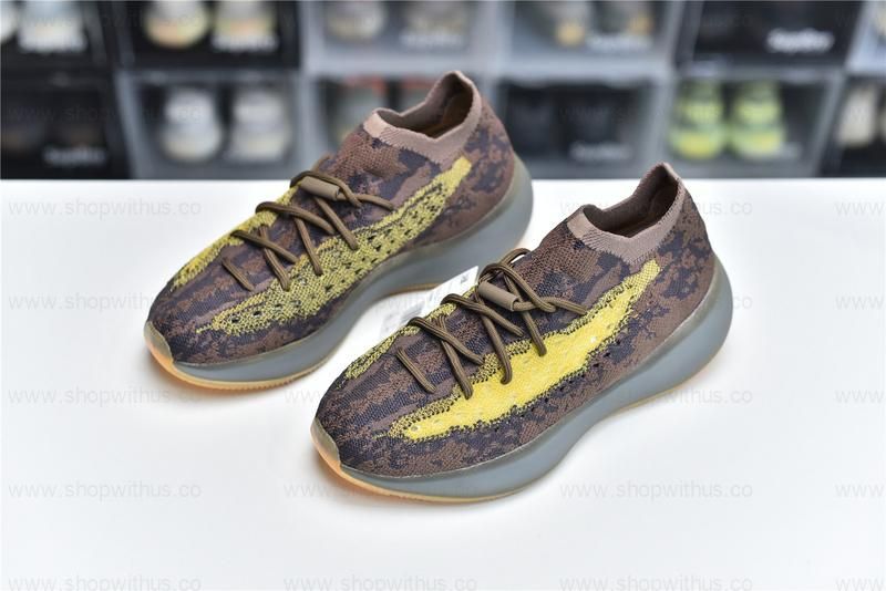 adidasUnisex YEEZY Boost 380 - LMNTE