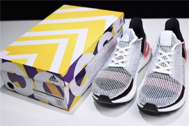 Running Ultra Boost 19 - Black/Cloud White/Pink