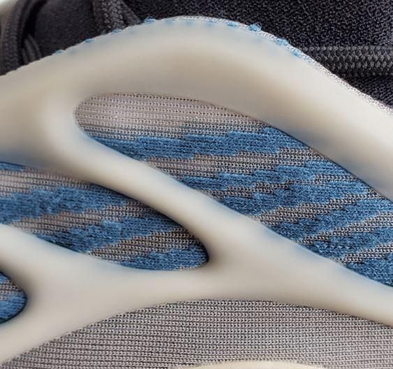 Yeezy 700 V3 - Kyanite