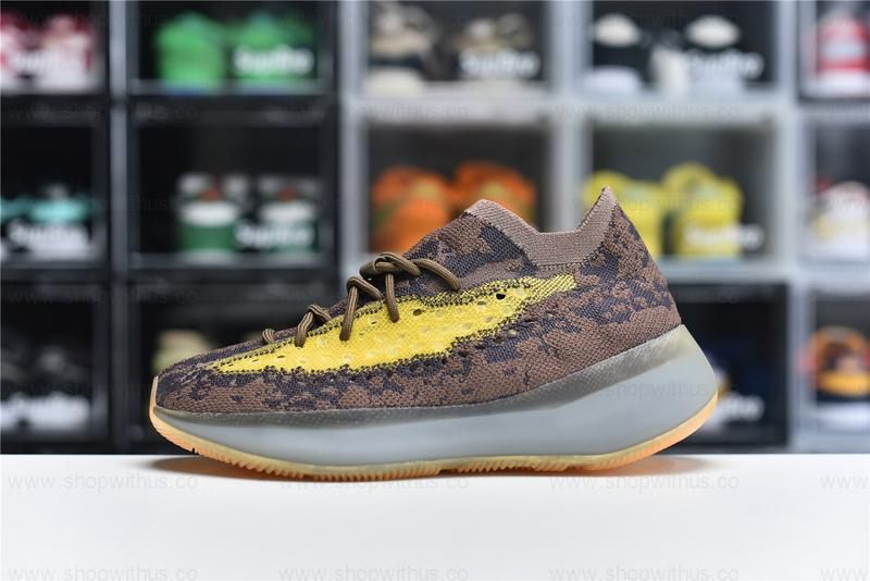 adidasUnisex YEEZY Boost 380 - LMNTE