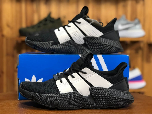 Prophere Sneakers - Core Black/White