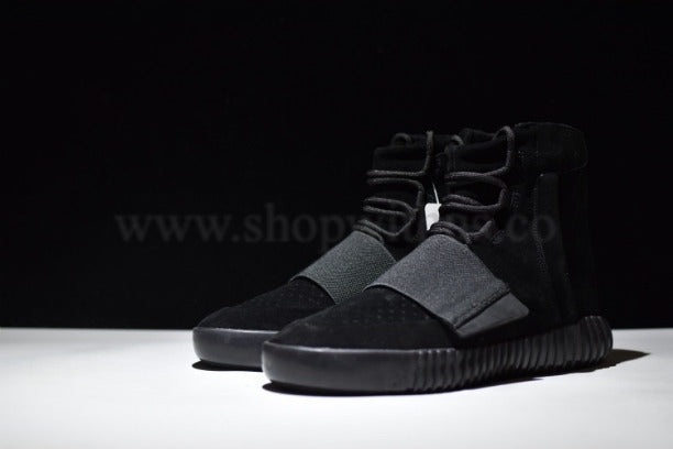 YEEZY Boost 750 - Triple Black