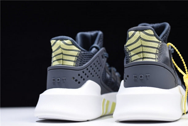 EQT BASK ADV - Onix