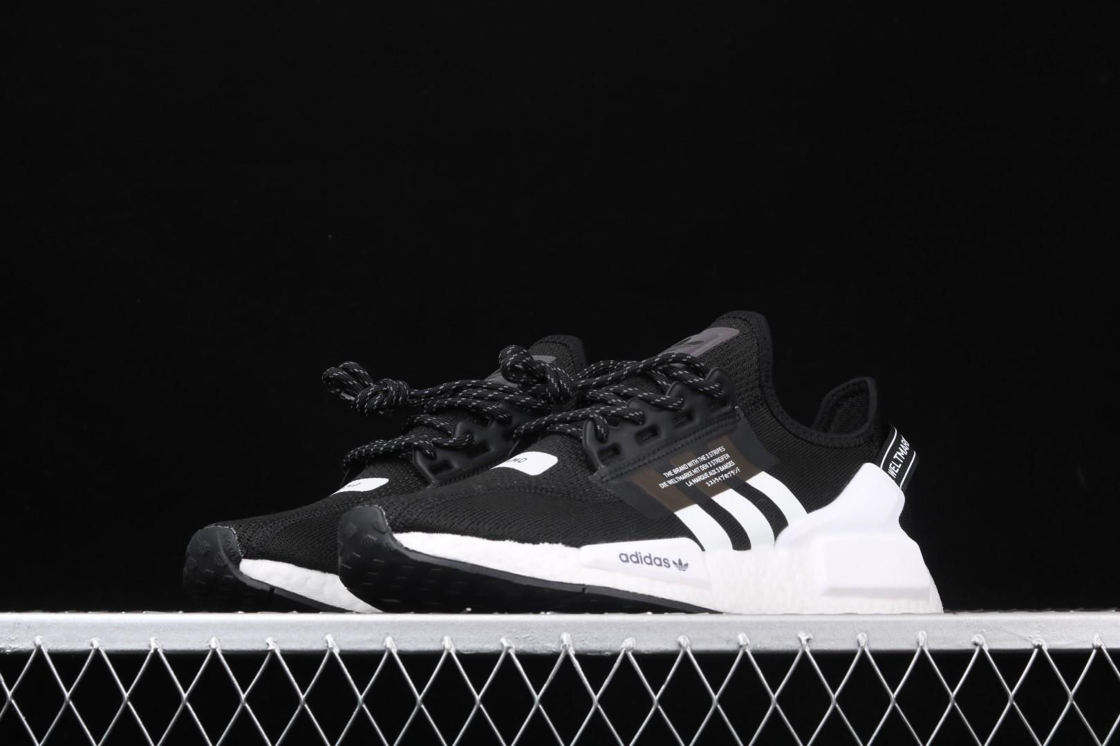adidasUnisex NMD R1 V2 - Black White