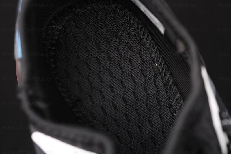 adidasUnisex ZX 2K Boost - Black Iridescent