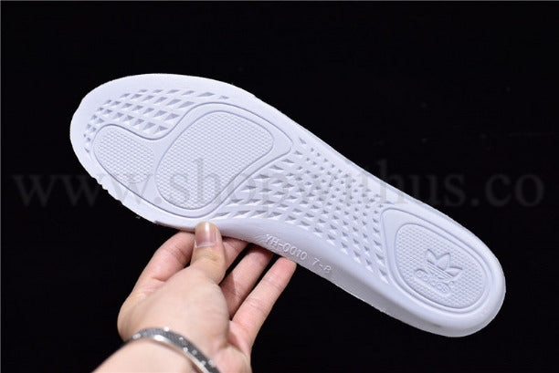 YEEZY Boost 350 V2 - True Form