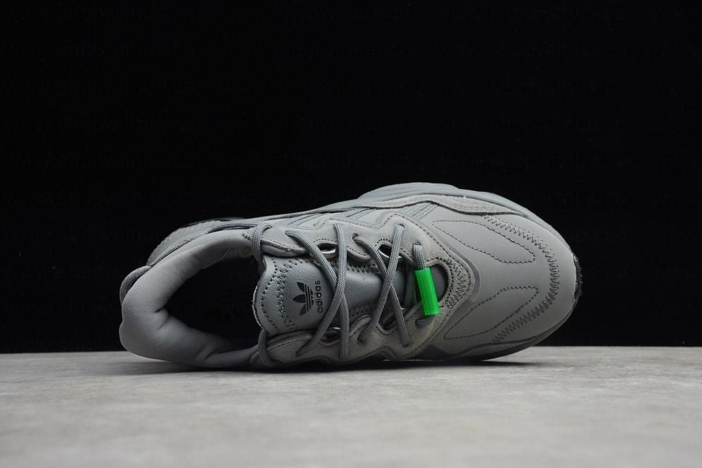 adidasOriginals Ozweegoo - Carbon