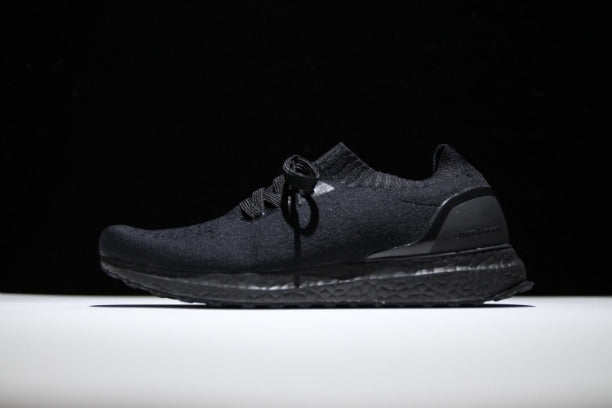 Ultra Boost Uncaged - Triple Black