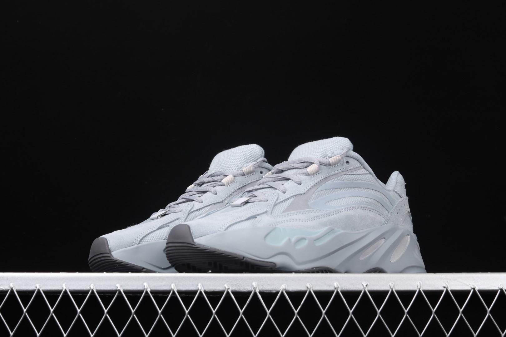 adidasUnisex Yeezy Boost 700 - Hospital Blue