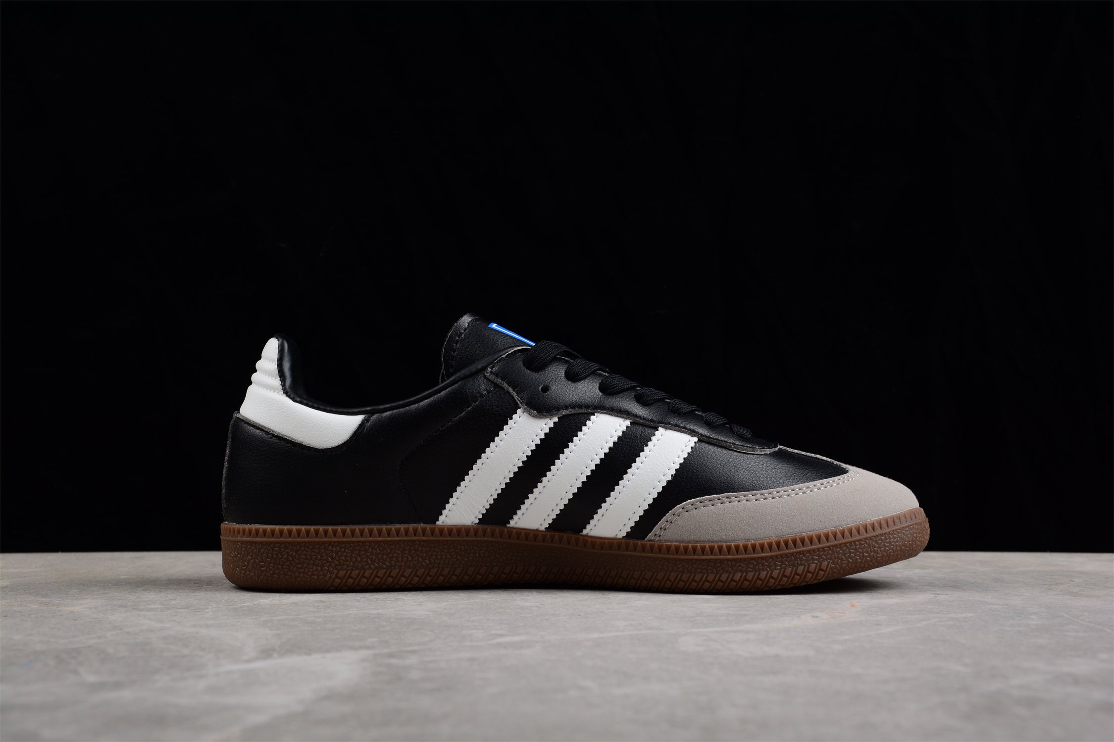 adidasUnisex Samba Vegan - Black