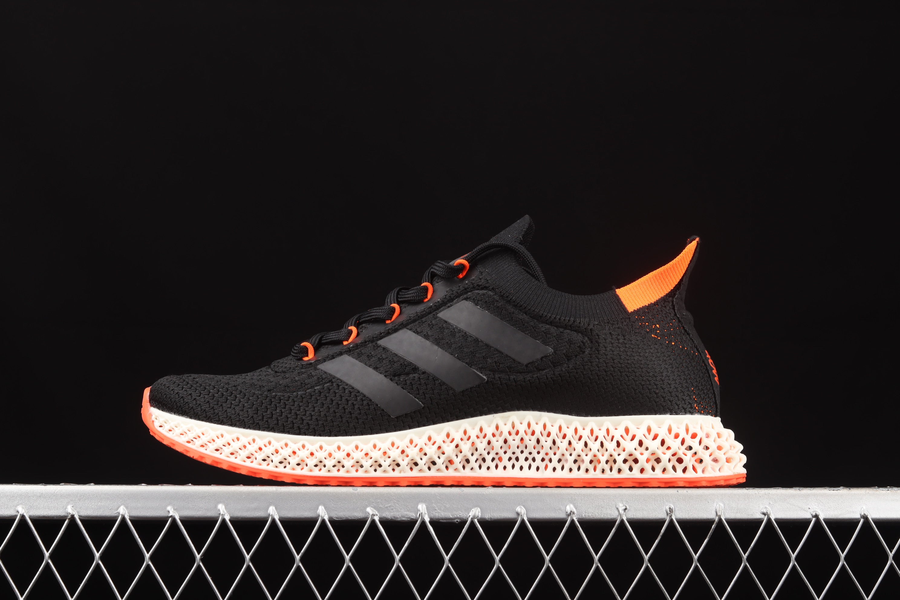 adidasOriginals 4DFWD - Black/Solar Red