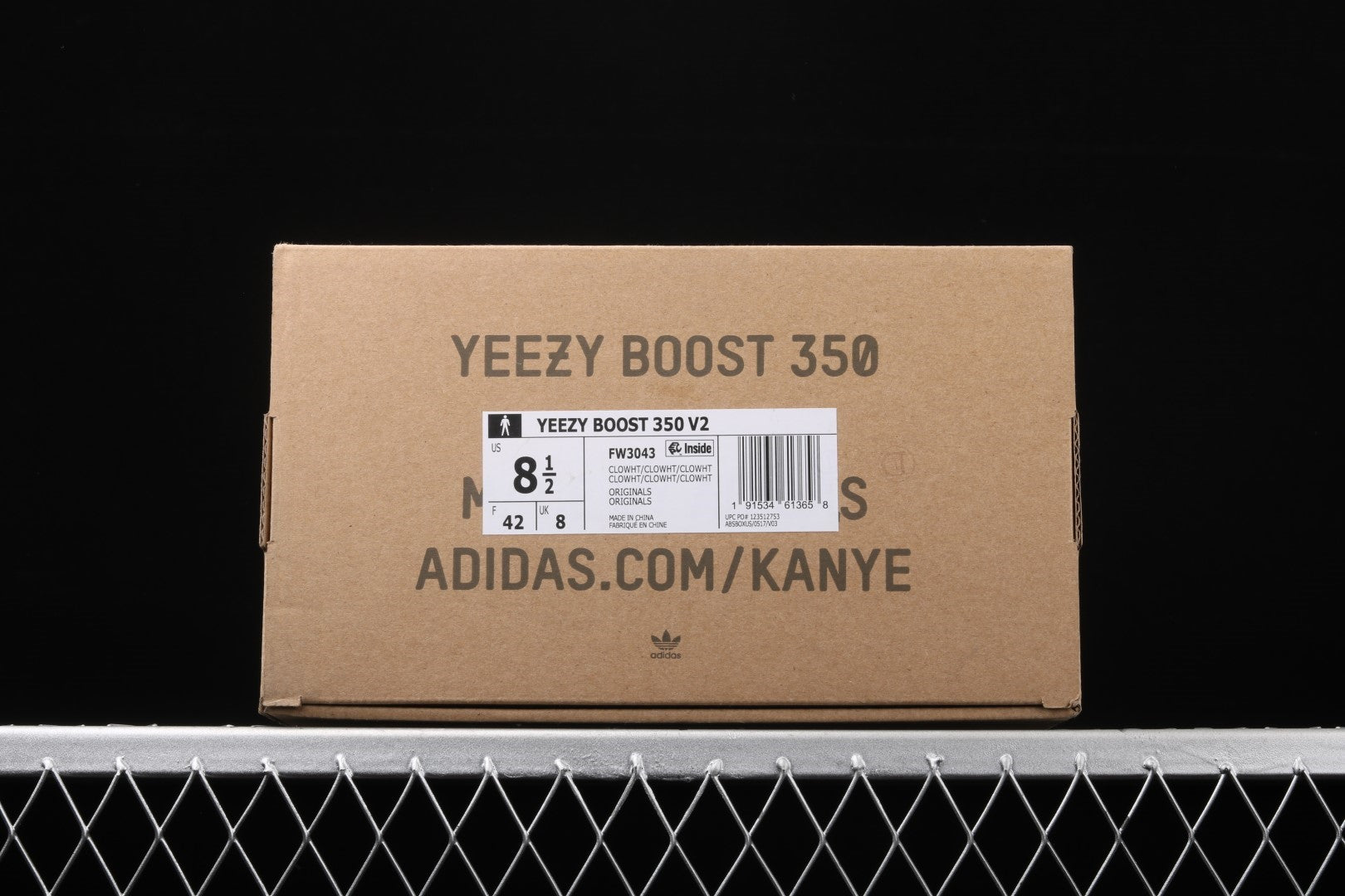 Yeezy Boost 350 V2 - Cloud White (Reflective)