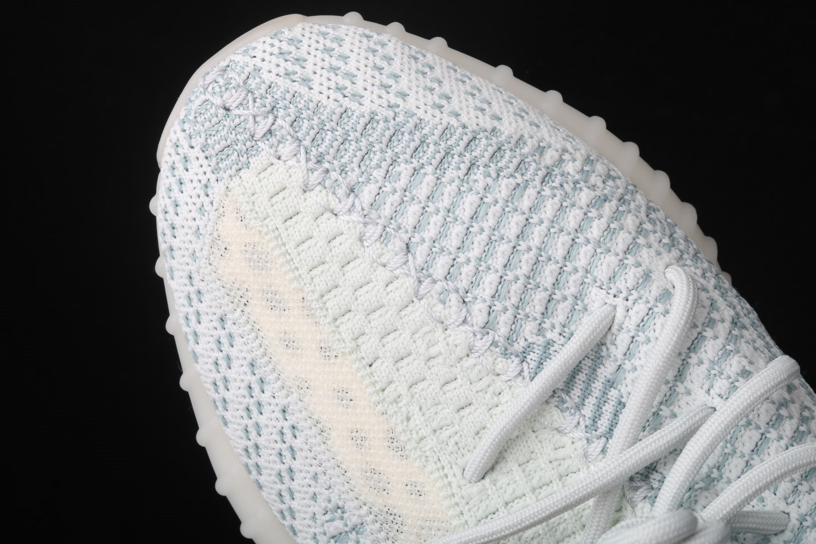 Yeezy Boost 350 V2 - Cloud White (Reflective)