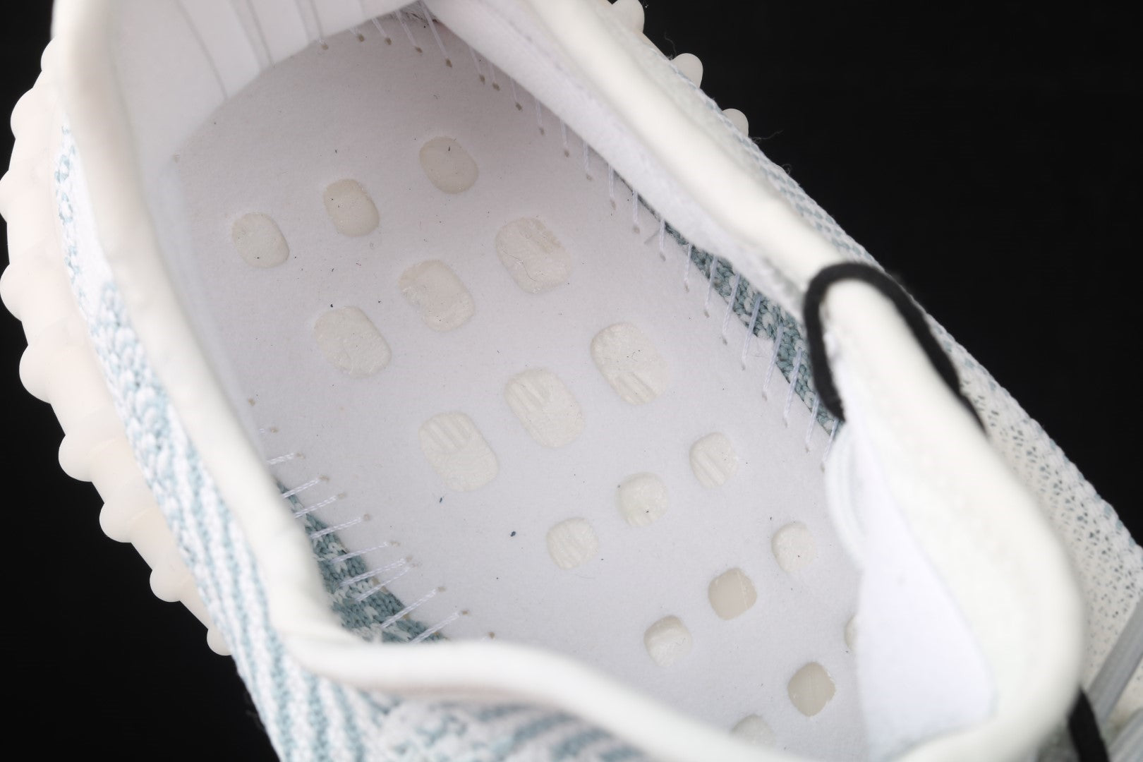 Yeezy Boost 350 V2 - Cloud White (Reflective)