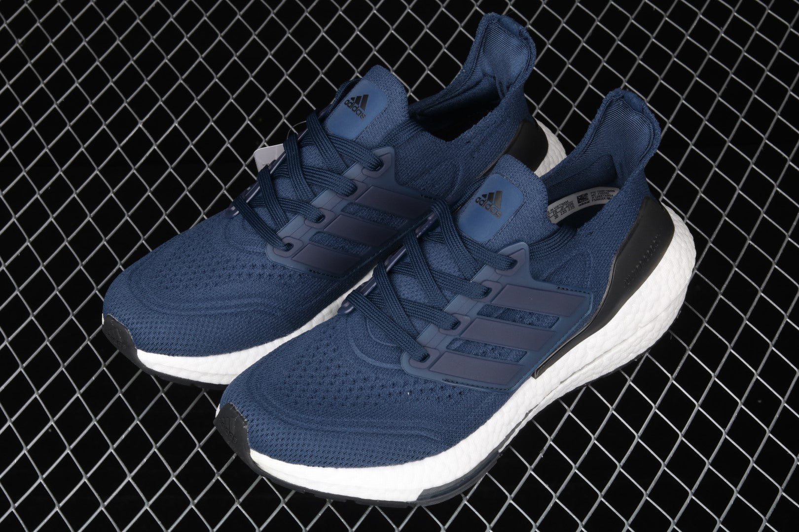 adidasUnisex UltraBoost 21 - Crew Navy
