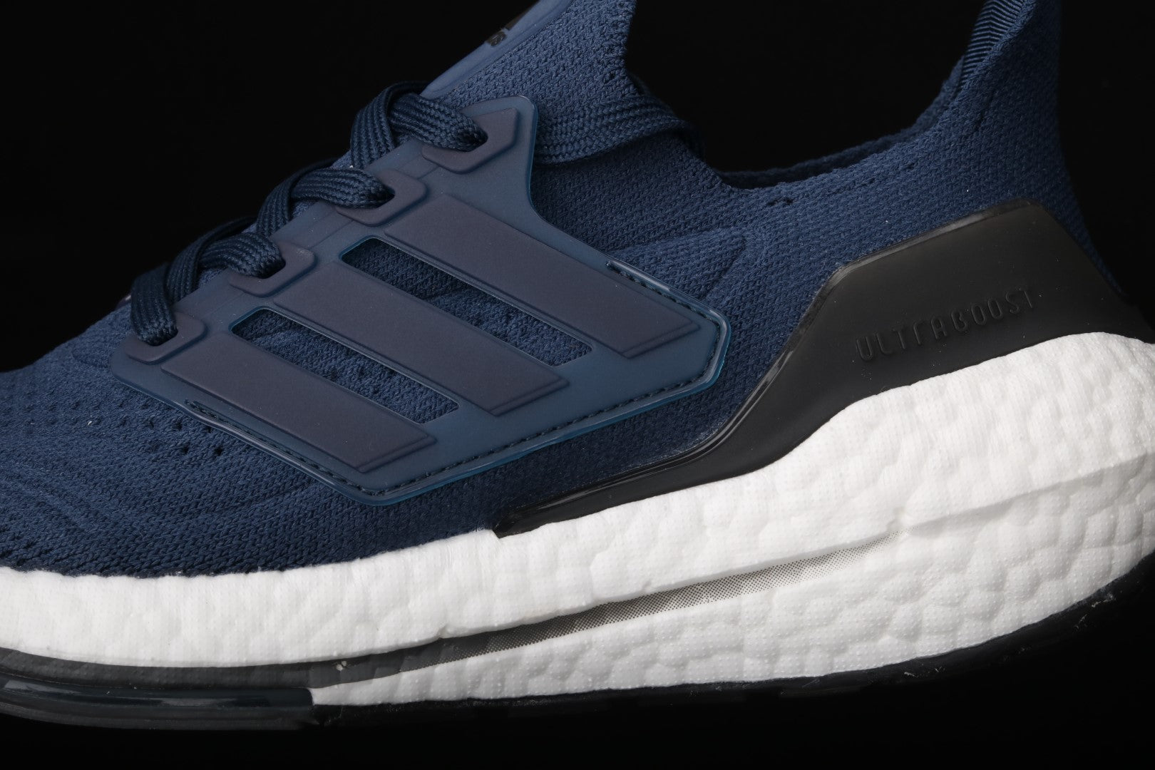 adidasUnisex UltraBoost 21 - Crew Navy