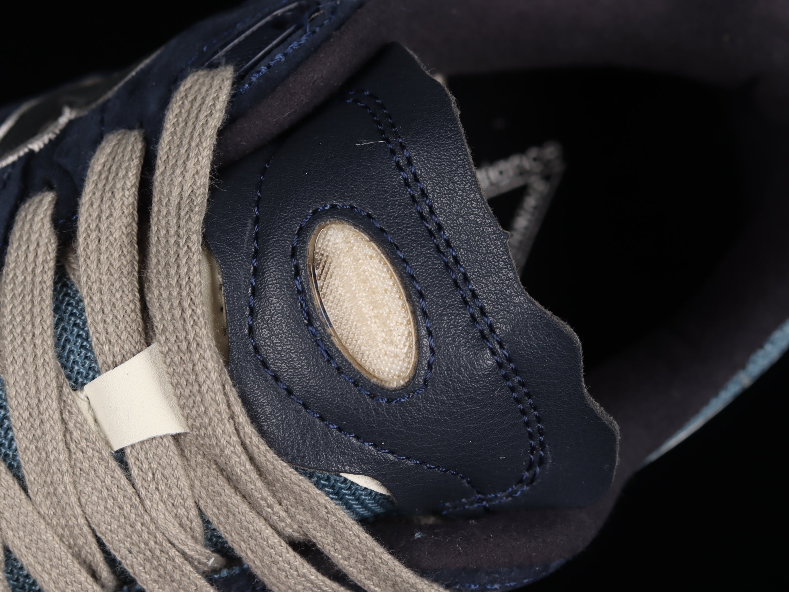 New Balance 2002R Protection Pack - Dark Navy