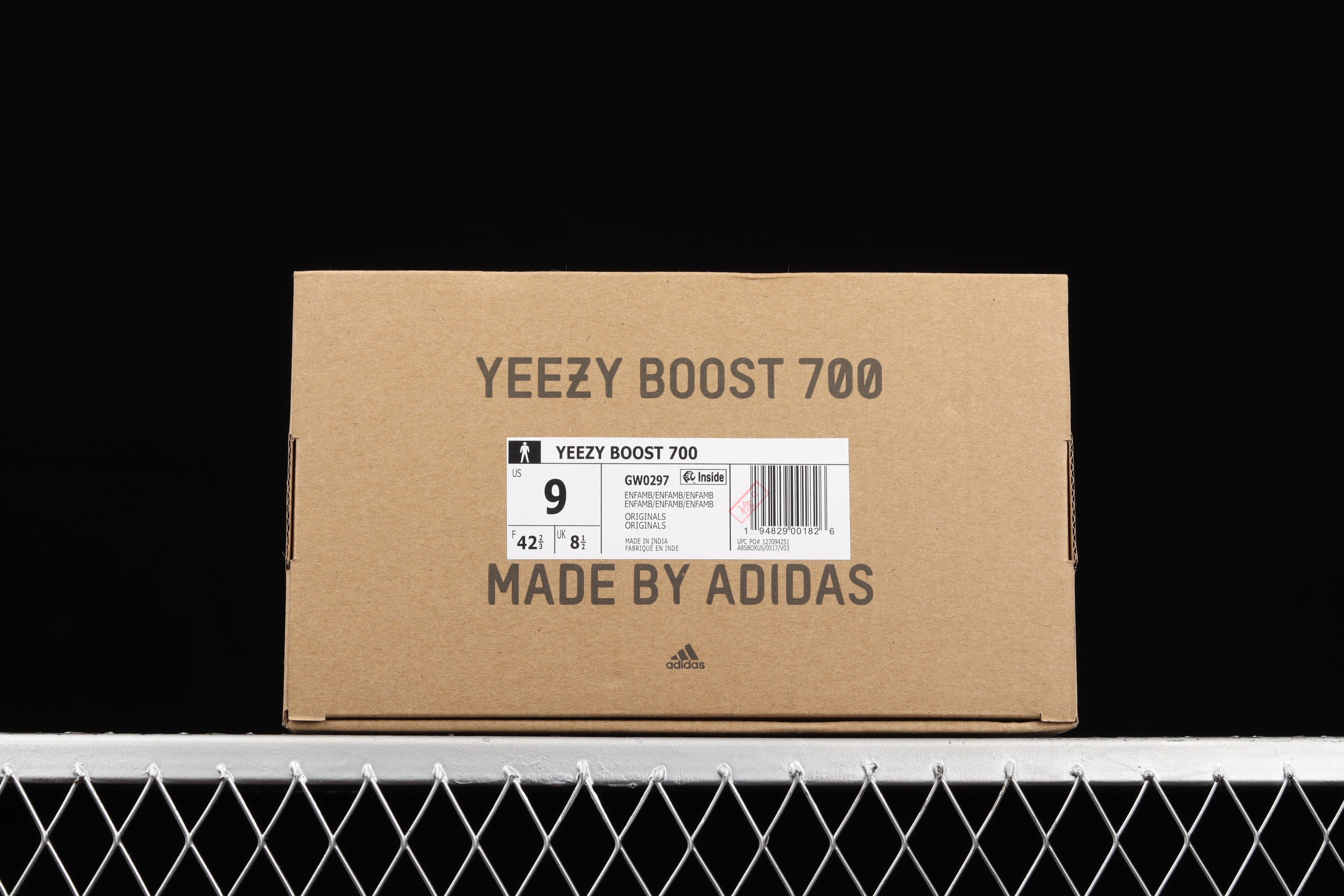 adidasUnisex Yeezy Boost 700 - Enflame Amber