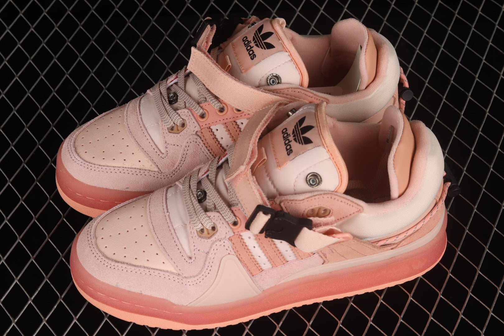 adidasUnisex Forum Low Bad Bunny - Pink Easter Egg