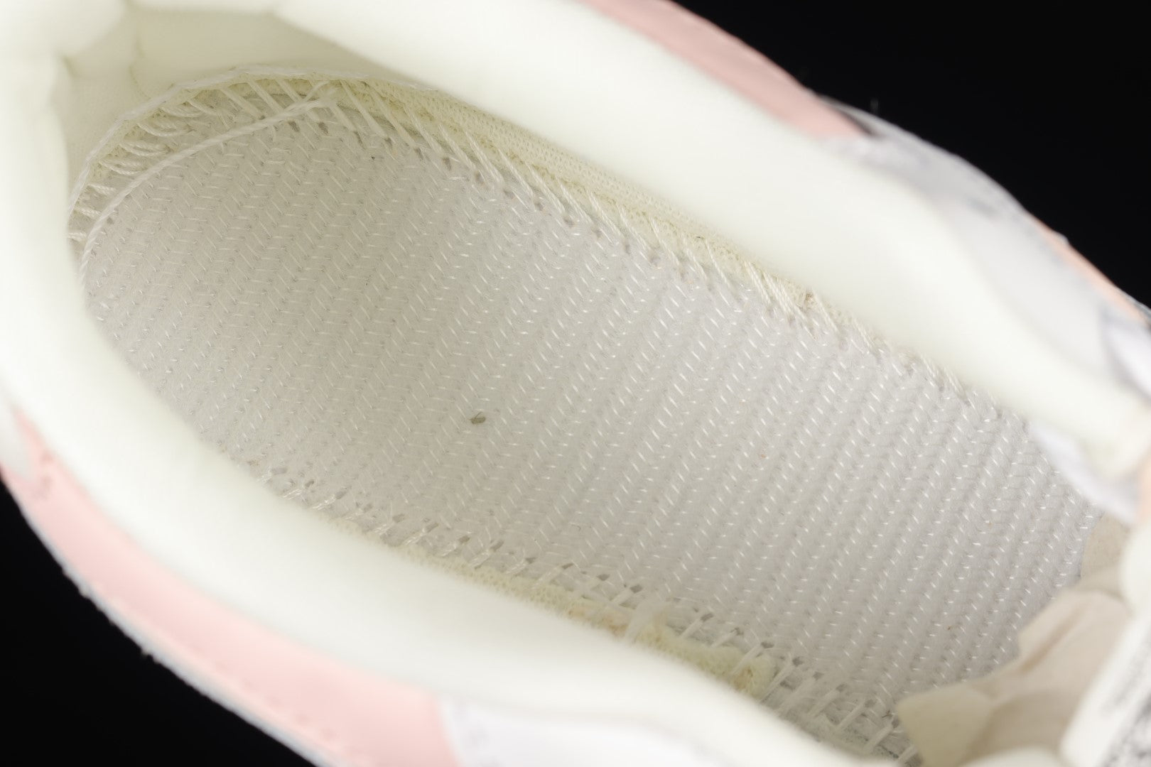 New Balance 550 - White/Pink