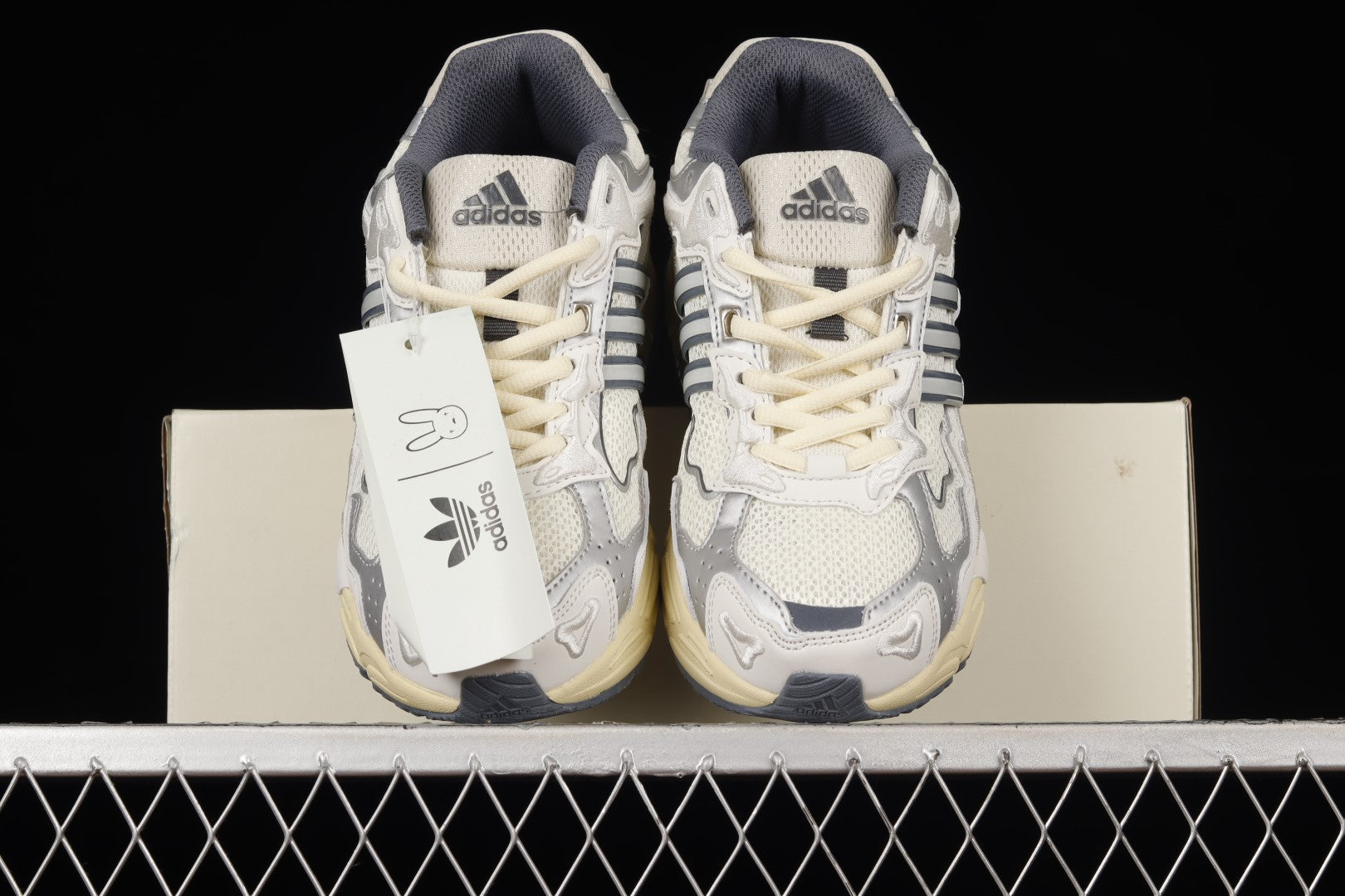 adidasUnisex Response CL Bad Bunny - White